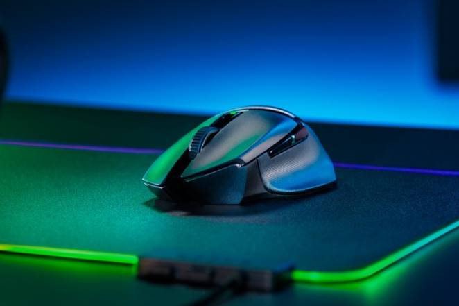 Razer souris une couleur hypervitesse du basilic F8BX36
