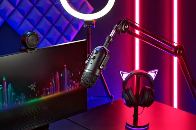 Razer création de contenu une couleur seiren v2 pro F8BX108